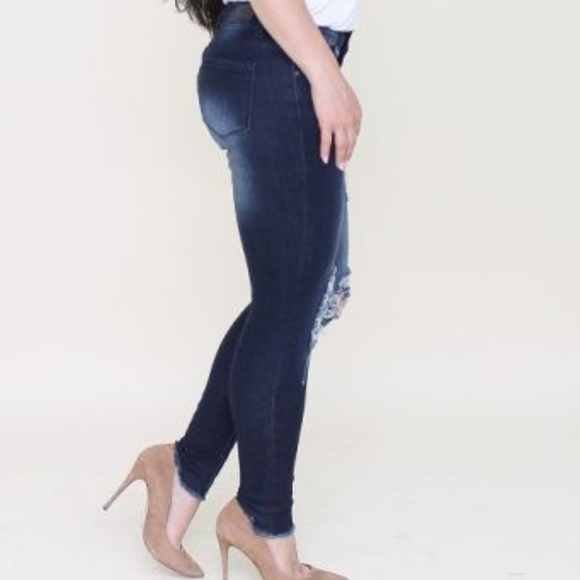 Lucky & Blessed PLUS SIZE JEANS💥 PRICE IS FIRM!💥 - Picture 3 of 5